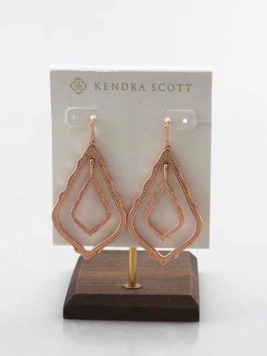 Kendra Scott Stud Earrings - Picture 1 of 3